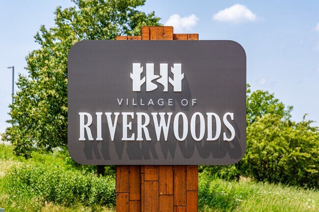 Village of Riverwoods Illinois welcome sign